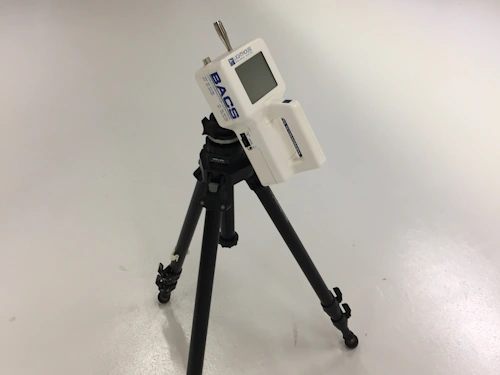 Data centre indoor air particle testing tripod