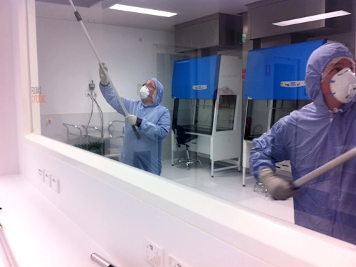 Cleanroom laboratory cleaning mopping